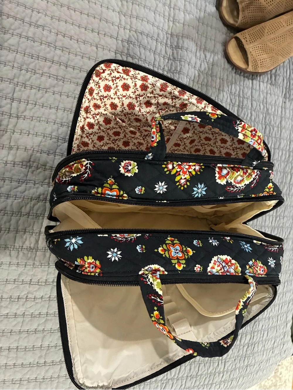 Vera Bradley compact quilted